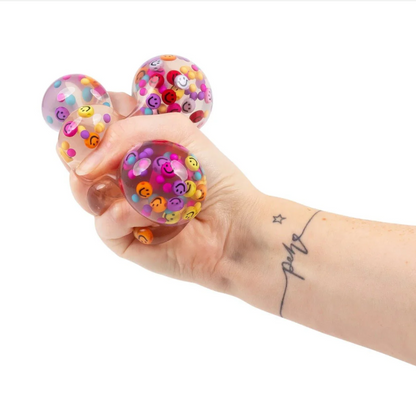 SCRUNCHEMS THE HAPPY LITTLE SQUISH BALL